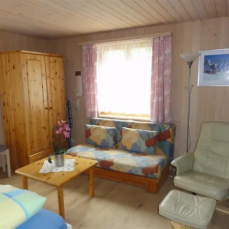 Studio Dumont Daire Zweisimmen